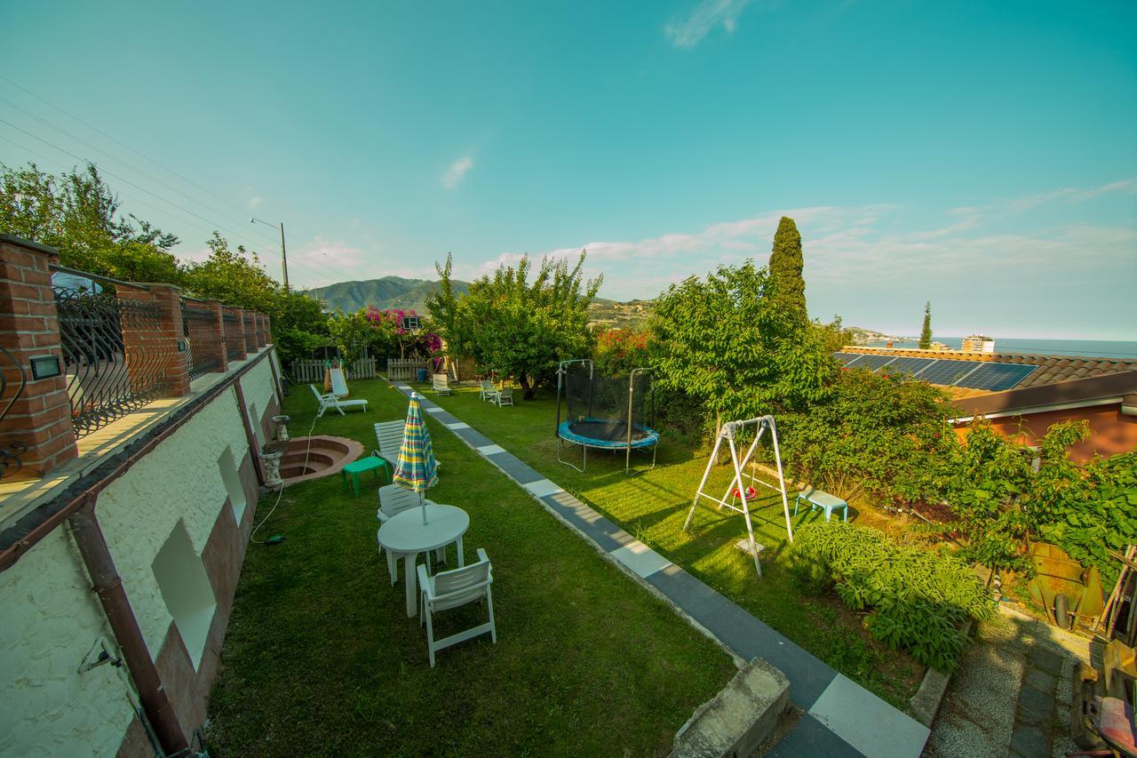 La Dolce Vita Taggia Exterior foto