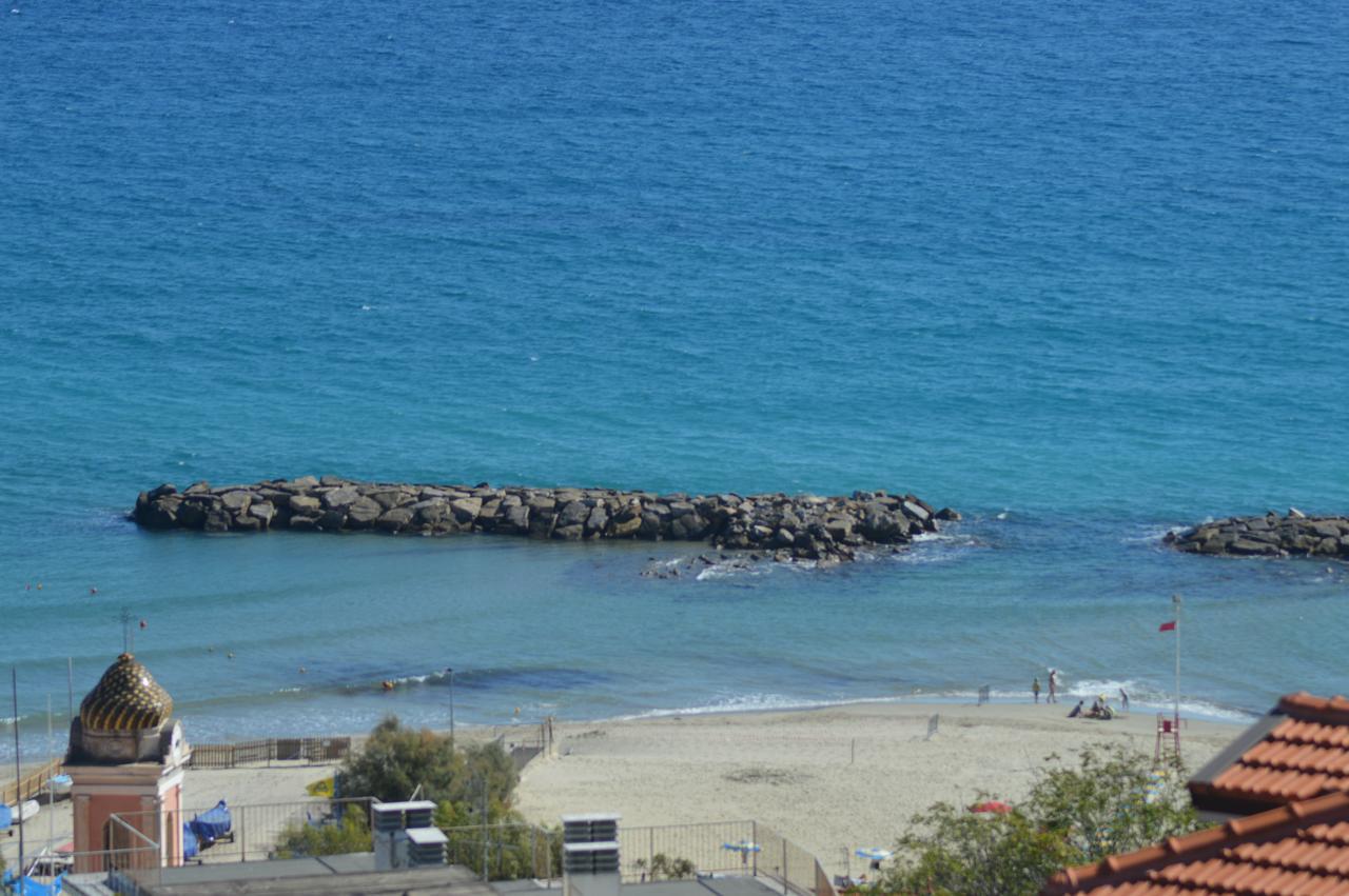 La Dolce Vita Taggia Exterior foto